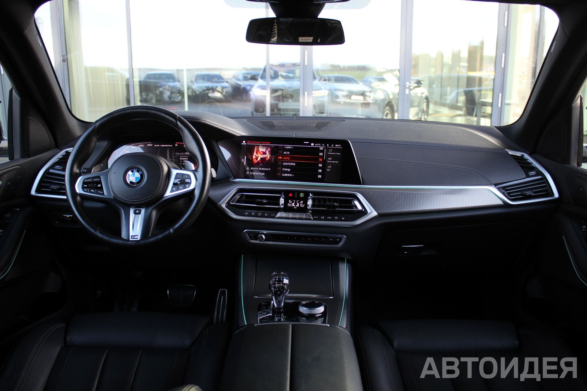 BMW X5 M50d Белоснежный неметаллик фото 8