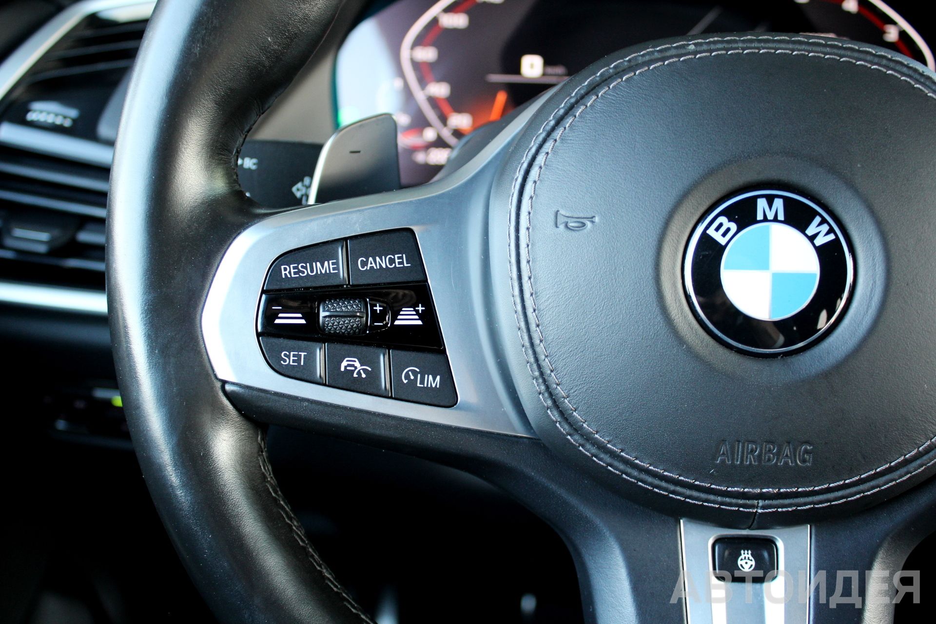 BMW X5 M50d Белоснежный неметаллик фото 10