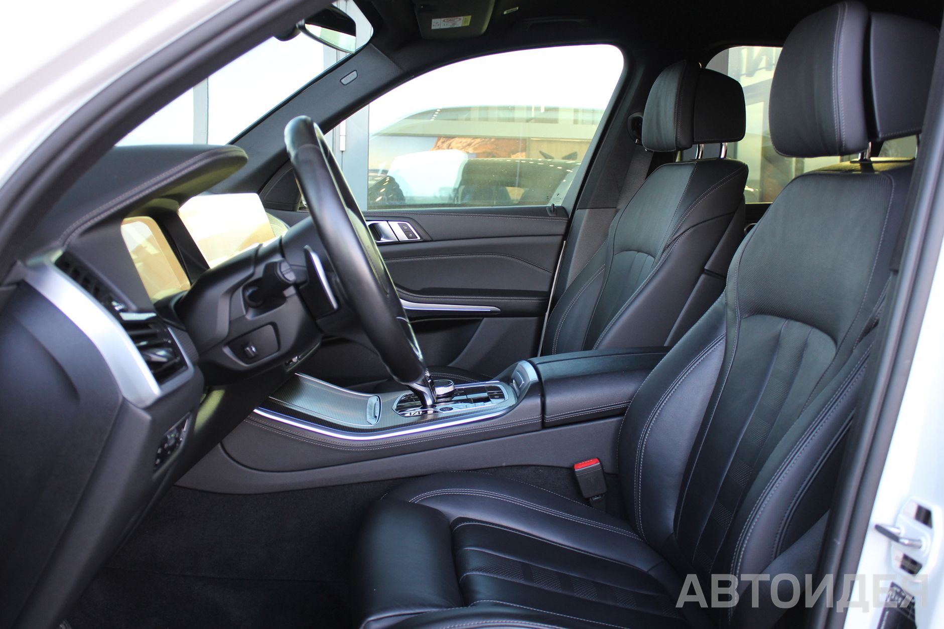 BMW X5 M50d Белоснежный неметаллик фото 19