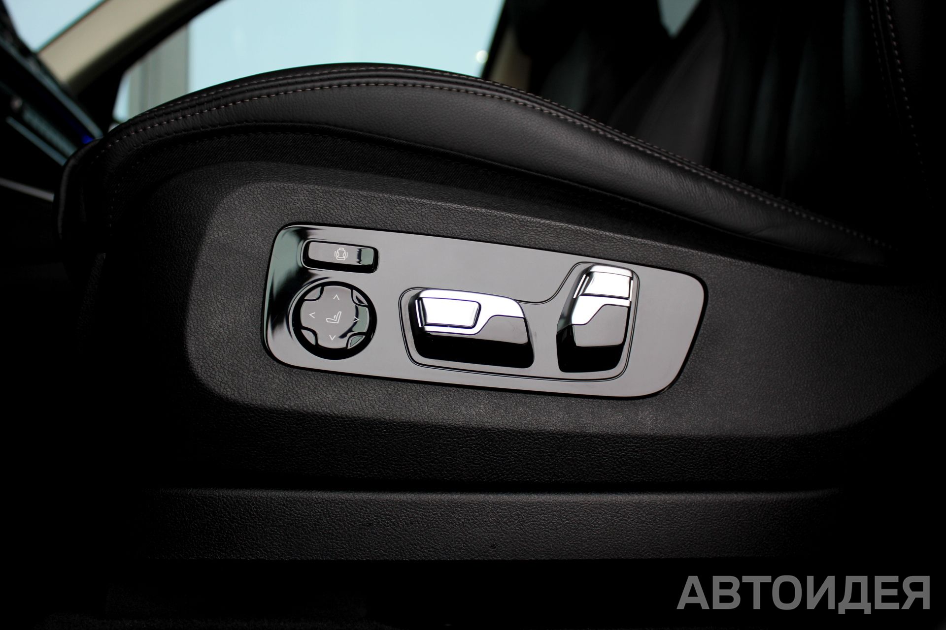 BMW X5 xDrive 25d Серый софисто с бриллиантовым эффектом фото 19