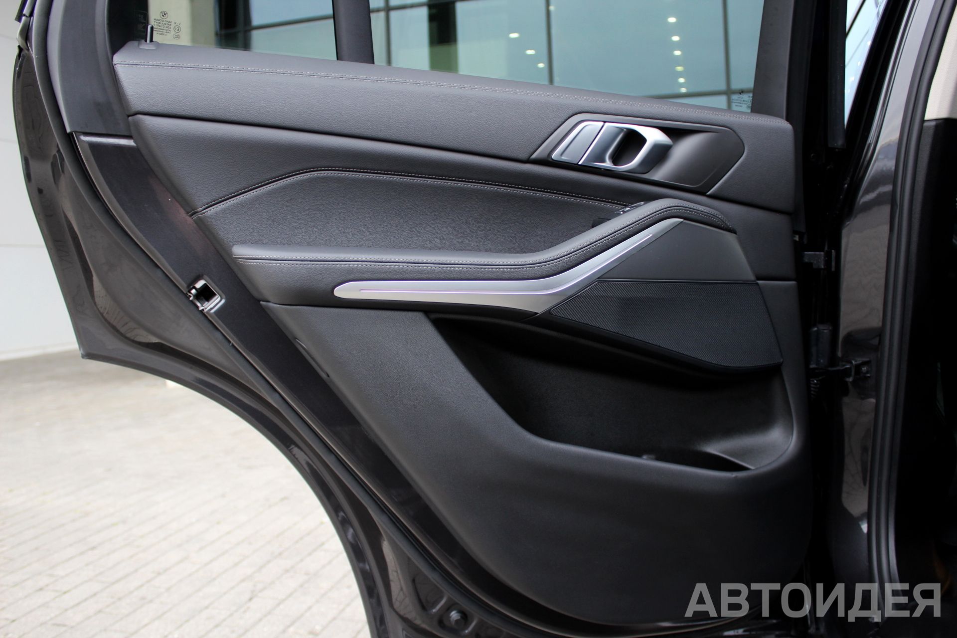 BMW X5 xDrive 25d Серый софисто с бриллиантовым эффектом фото 20