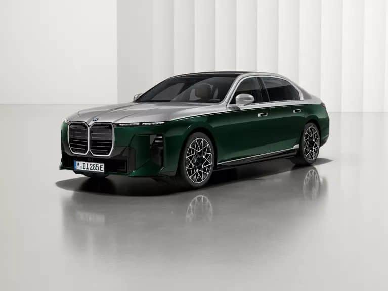 Новый BMW i7 фото 1