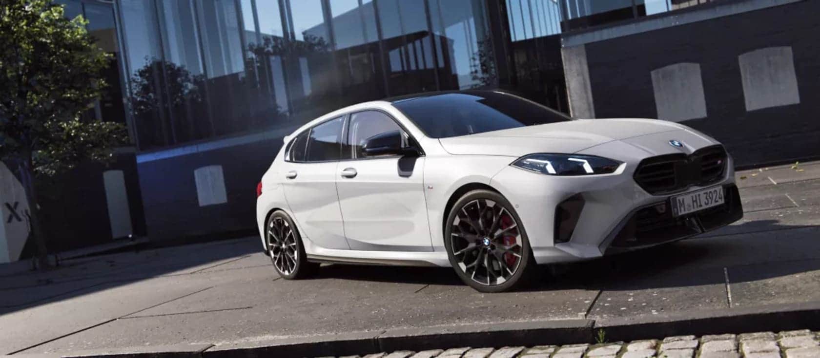 Автомобиль BMW M135i