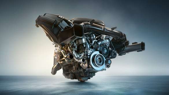  Рядный 6-цилиндровый бензиновый двигатель M TwinPower Turbo. 