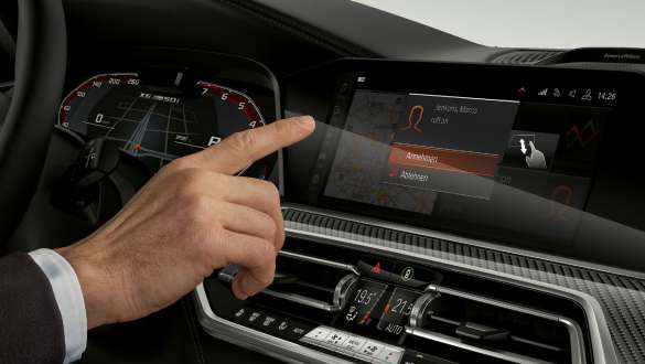  BMW Live Cockpit Professional. 